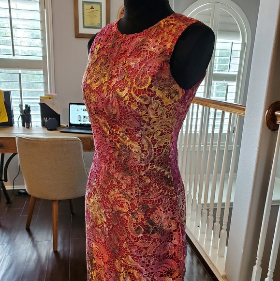 Dress - Picture 4 of 7